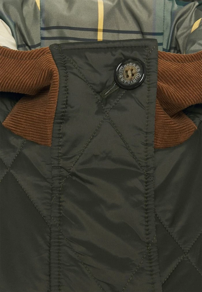 Barbour MICKLEY QUILT - Classic Coat - Sage/ancient - Image 3