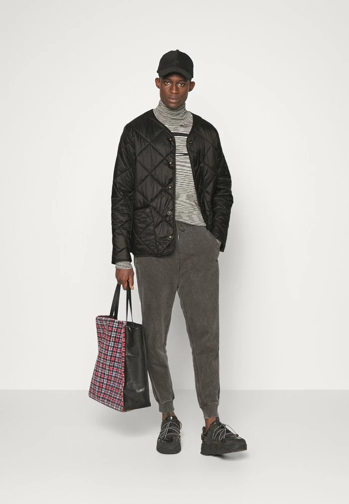 Barbour LIDDESDALE QUILT - Light Jacket - Black - Image 2