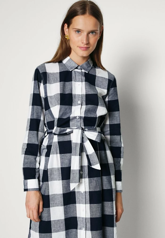 Barbour TERN CHECK DRESS - Day Dress - Navy - Image 4