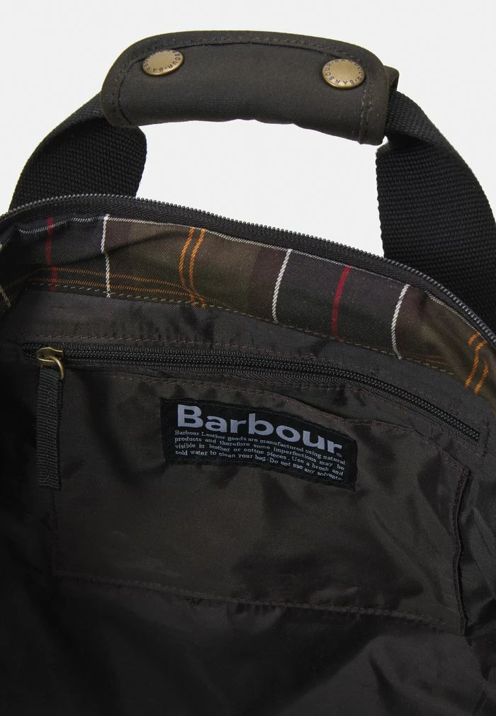 Barbour EXPLORER WAX DUFFLE UNISEX - Sports Bag - Olive - Image 3